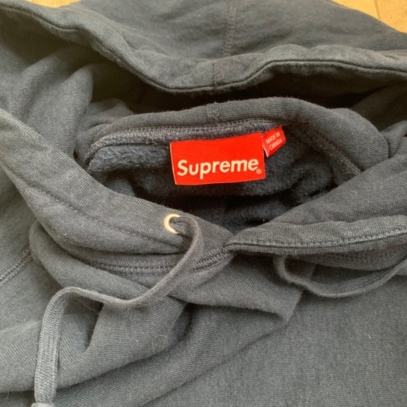 Supreme Hoodie - Picture 4 of 4